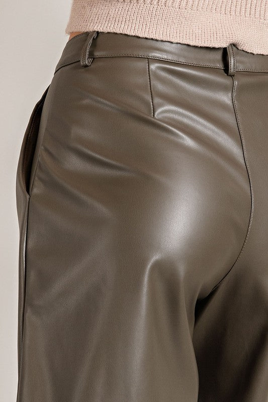FAUX LEATHER BERMUDA SHORTS