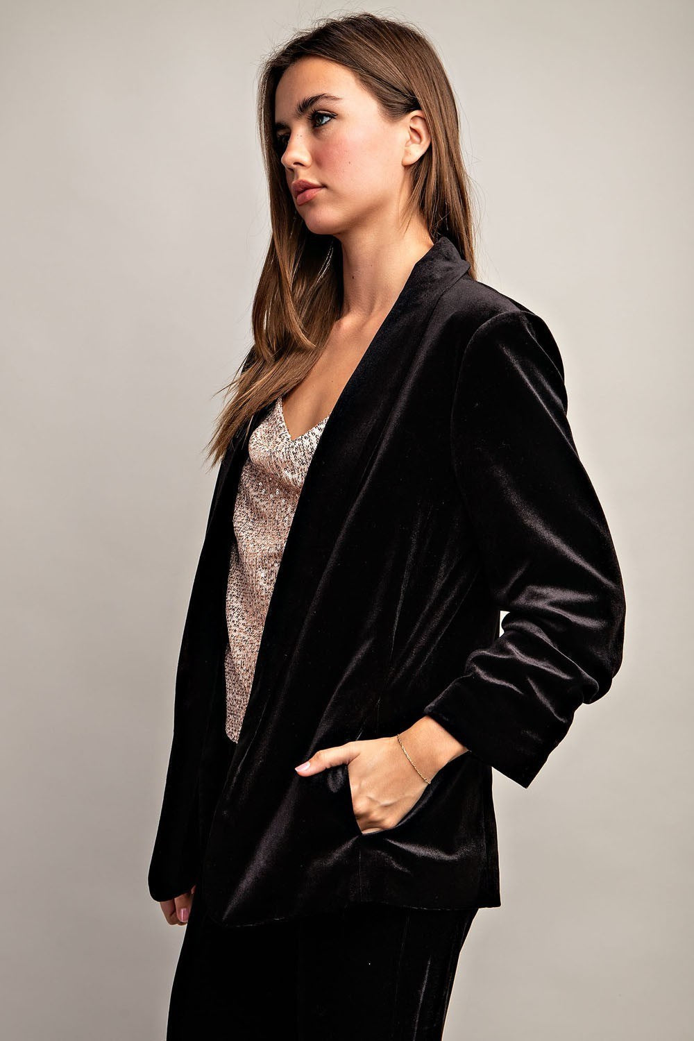 VELVET RUCHED SLEEVE JACKET