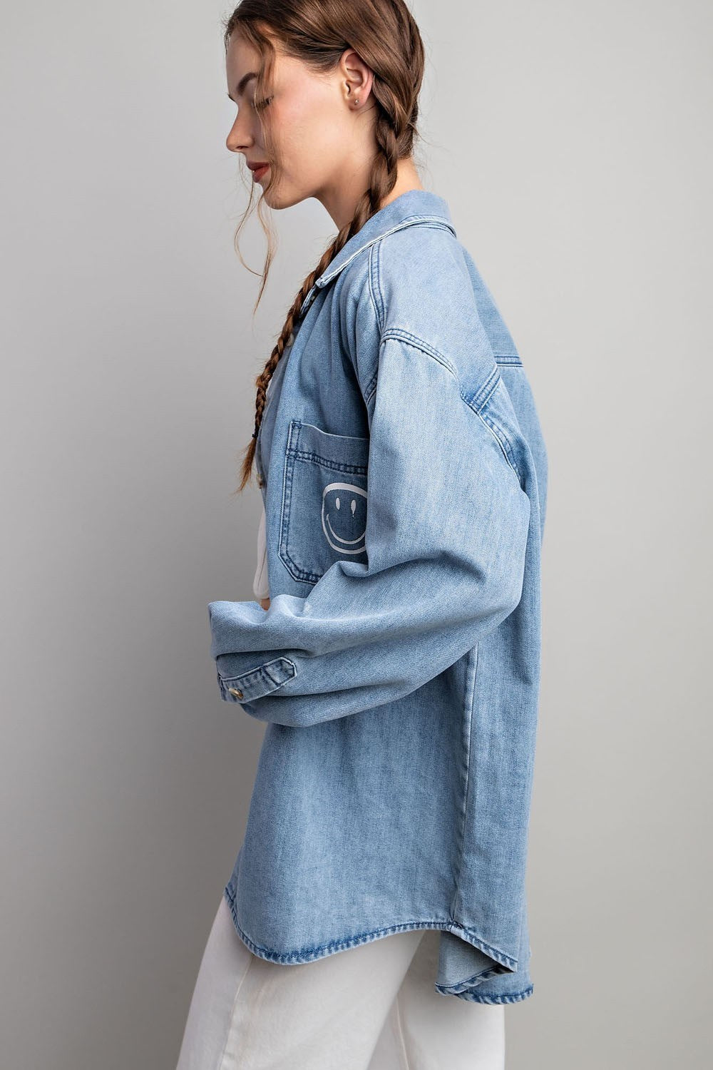 SMILE DENIM BUTTON DOWN SHIRT