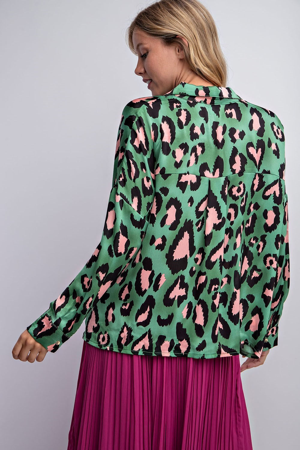 HEART SHAPED LEOPARD PRINT SHIRTS