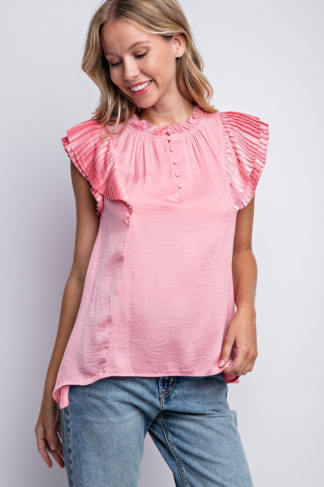 SOLID PLEATED SLEEVE TOP