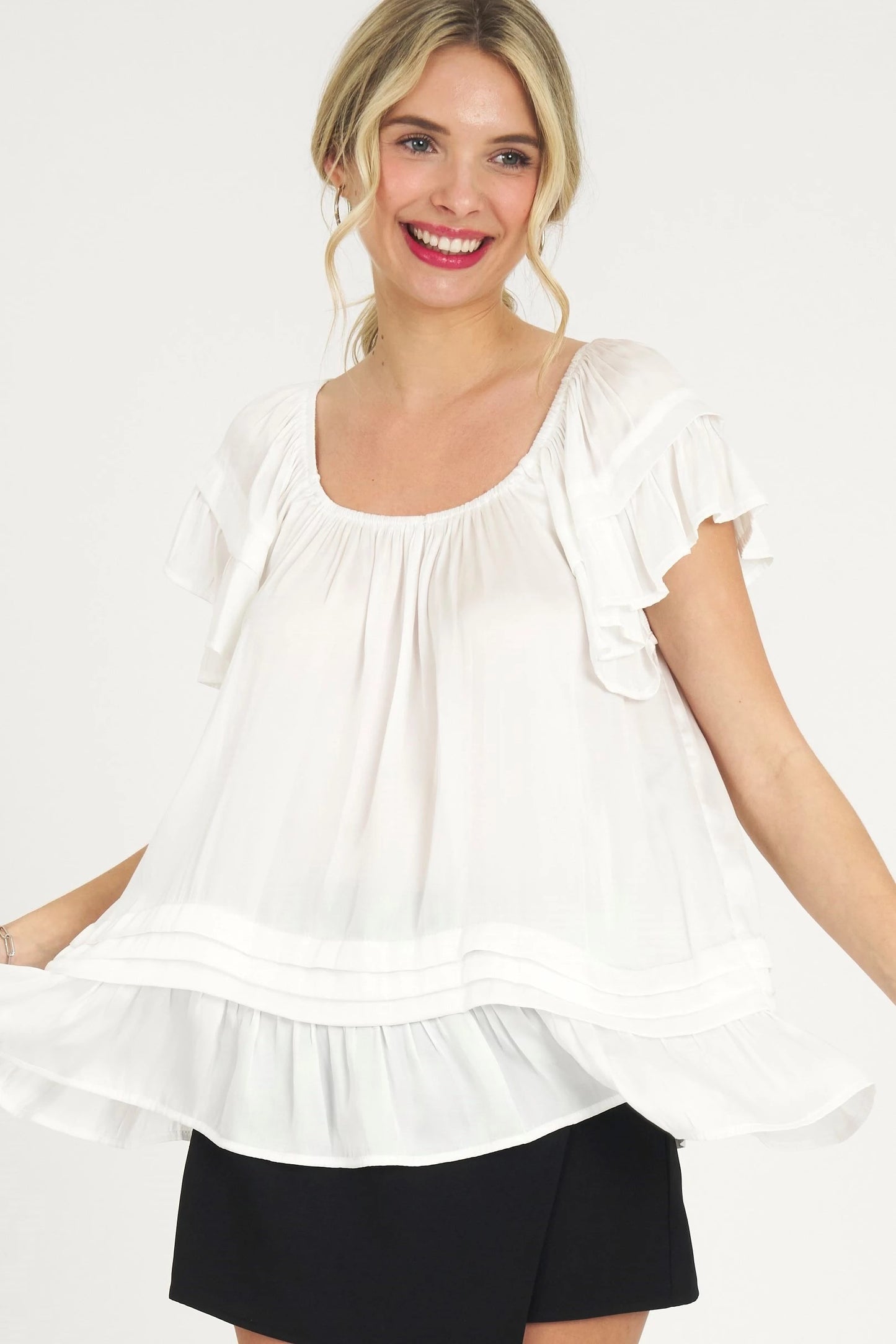 SOLID RUFFLE PEASANT TOP