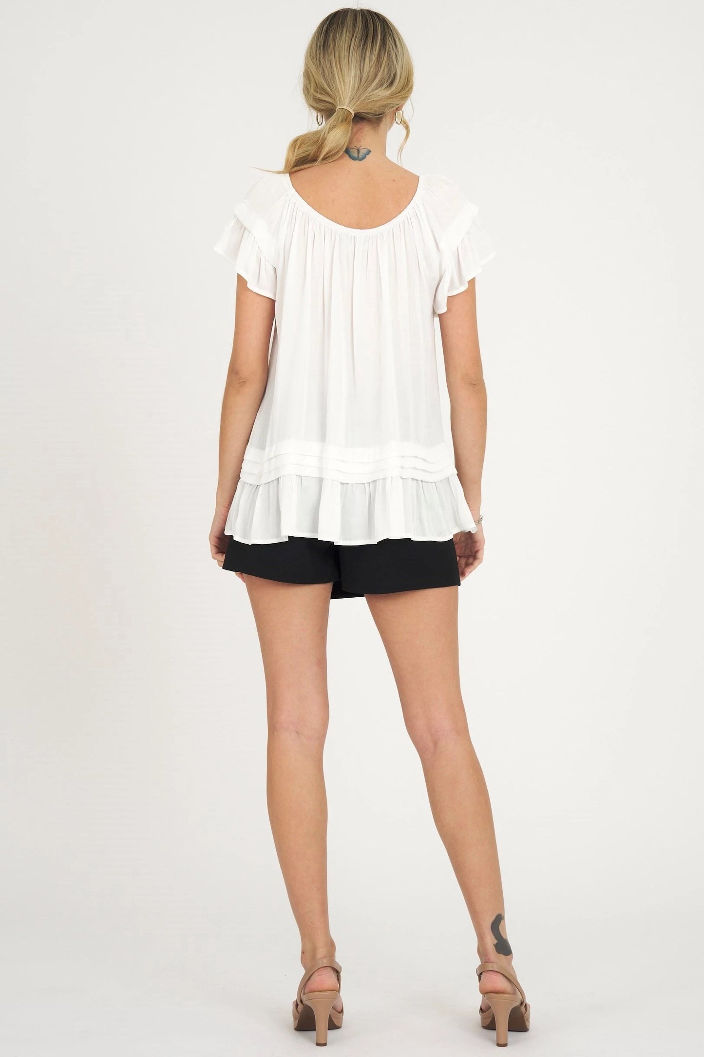 SOLID RUFFLE PEASANT TOP