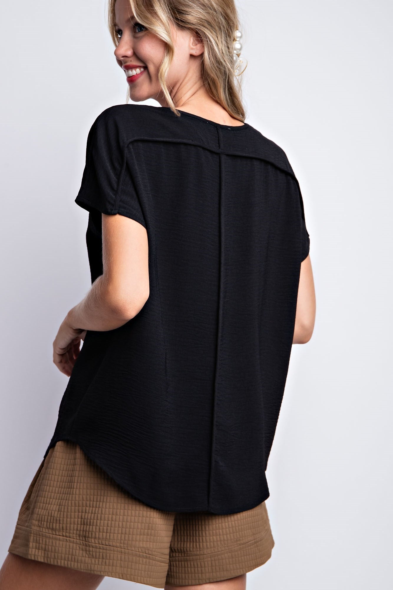 DROP SHOULDER FLOWY TOP