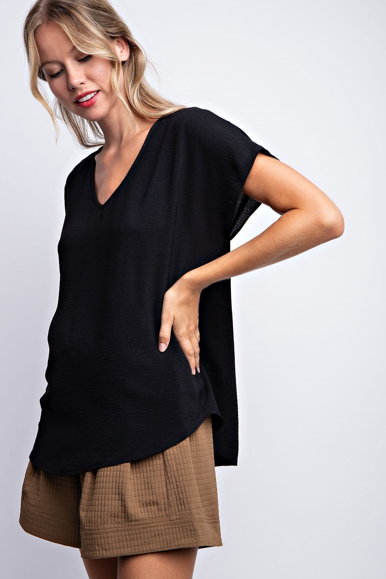DROP SHOULDER FLOWY TOP