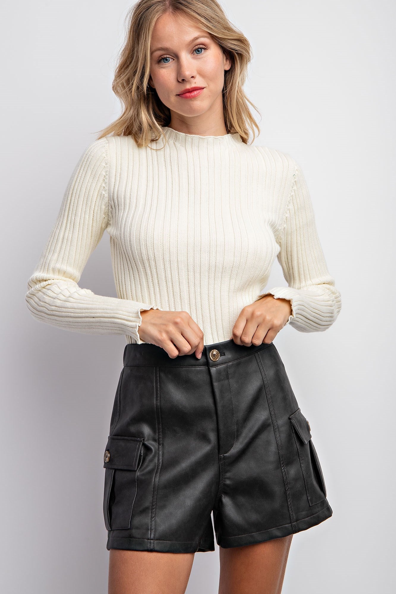 WASHED VEGAN LEATHER SHORT