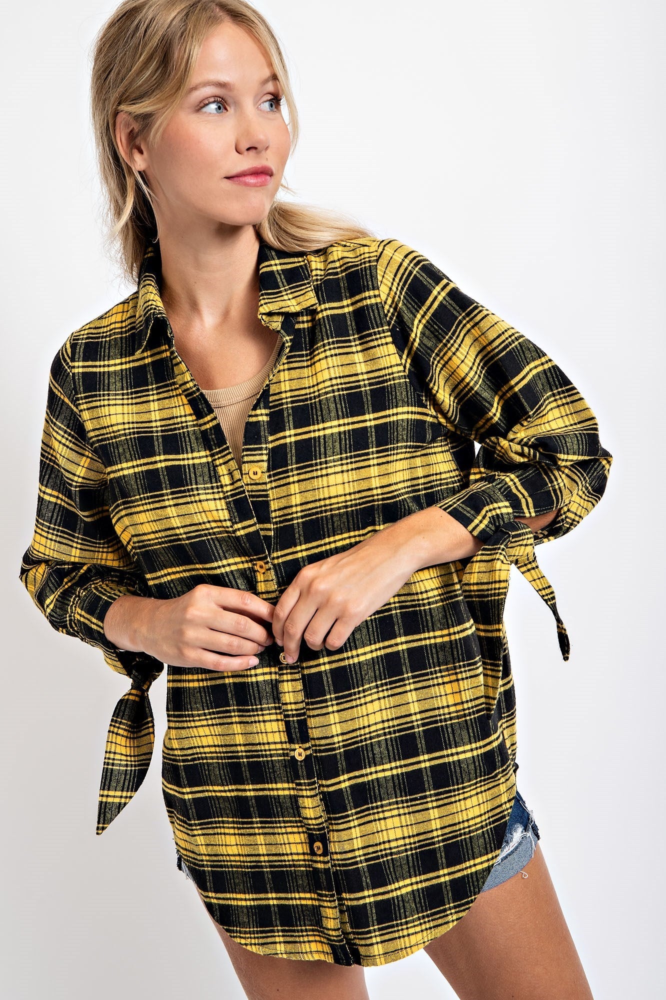 BUTTON DOWN OVERSIZED SHIRT