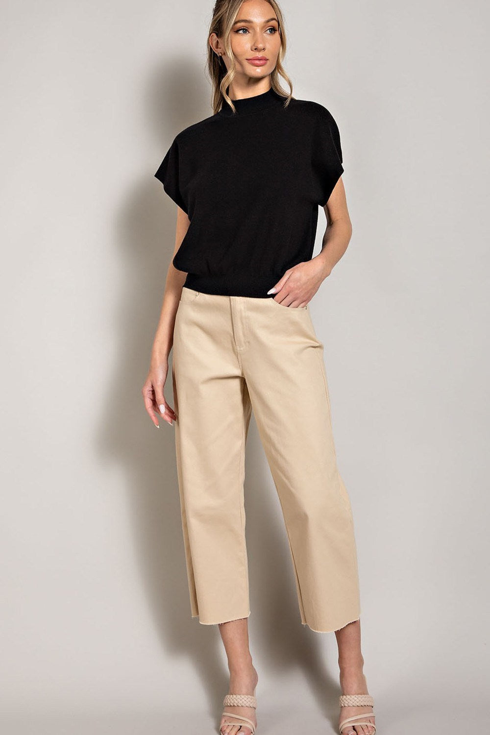 MOCK NECK SHORT SLEEVE TOP