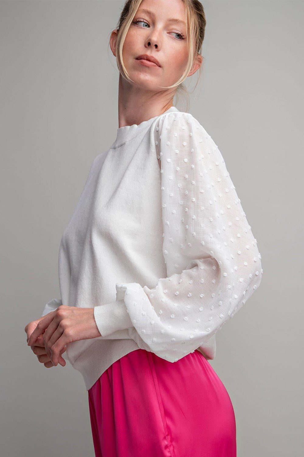SHEER BUBBLE SLEEVE TOP