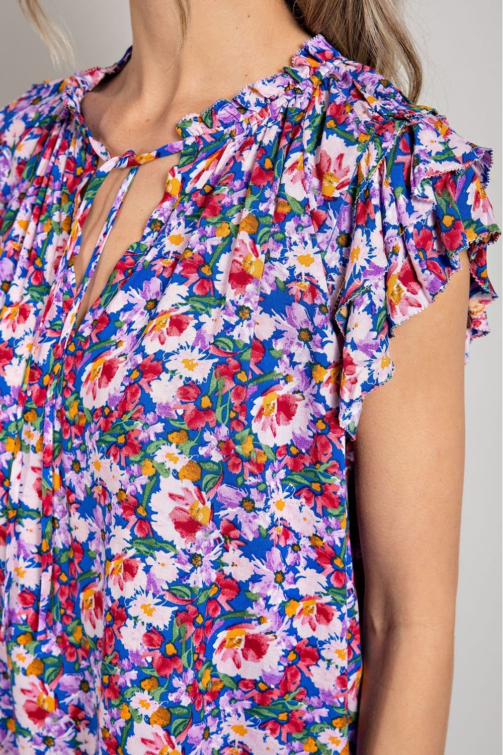 PRINT RUFFLE SHORT SLEEVE TOP