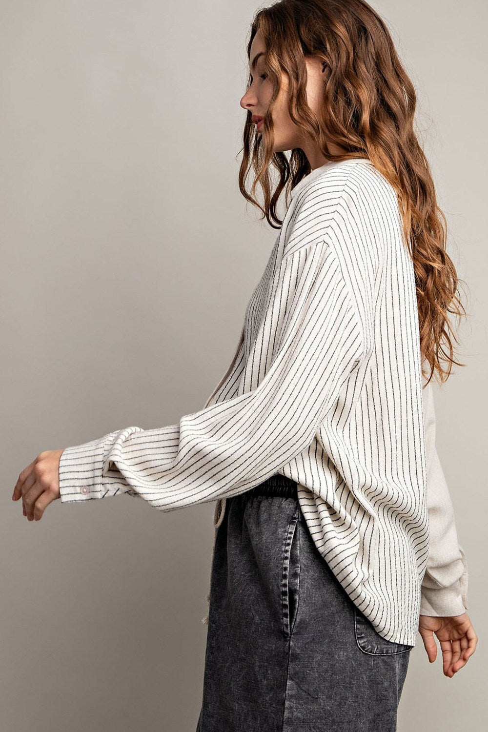 STRIPE BUTTON DOWN SHIRT