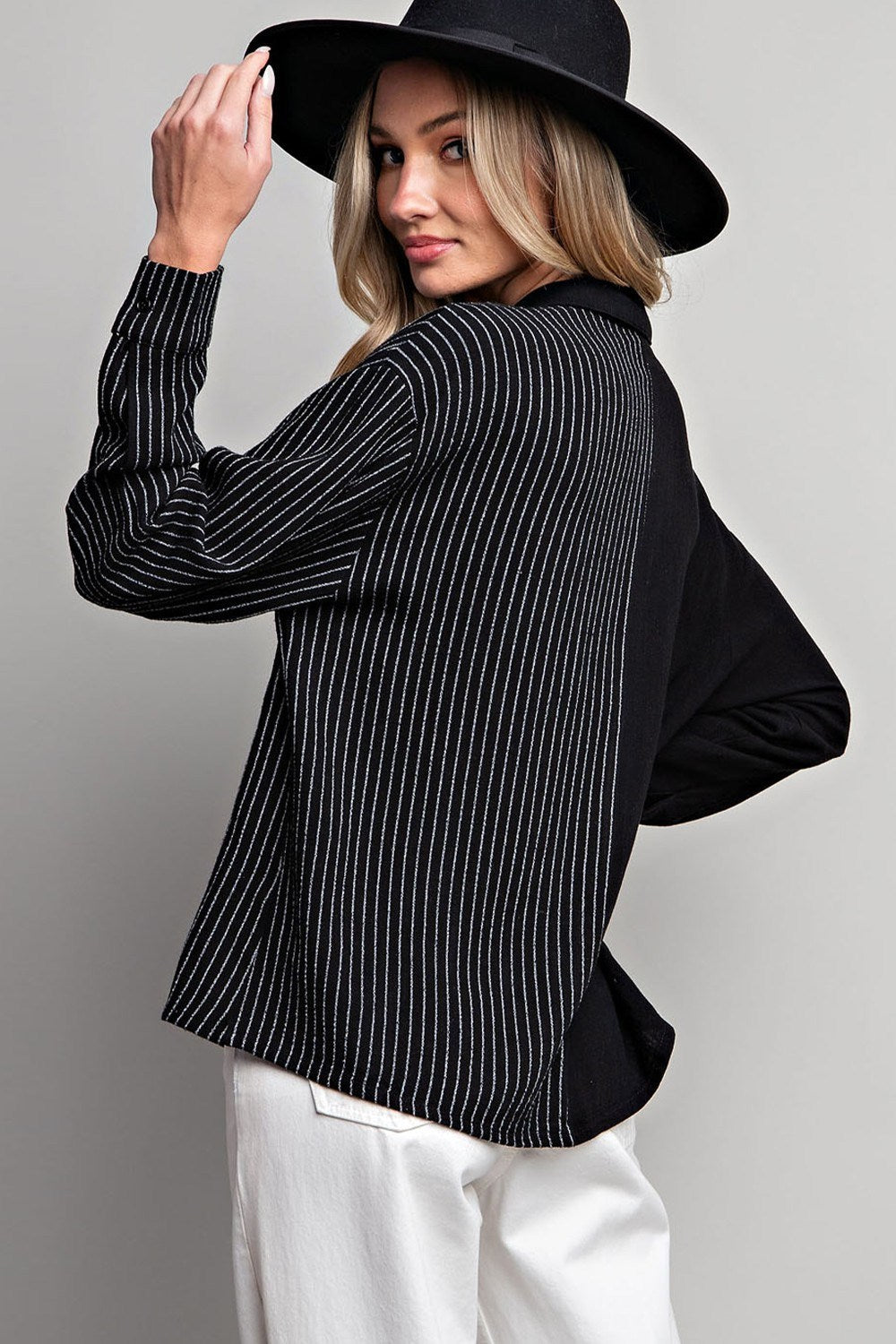 STRIPE BUTTON DOWN SHIRT