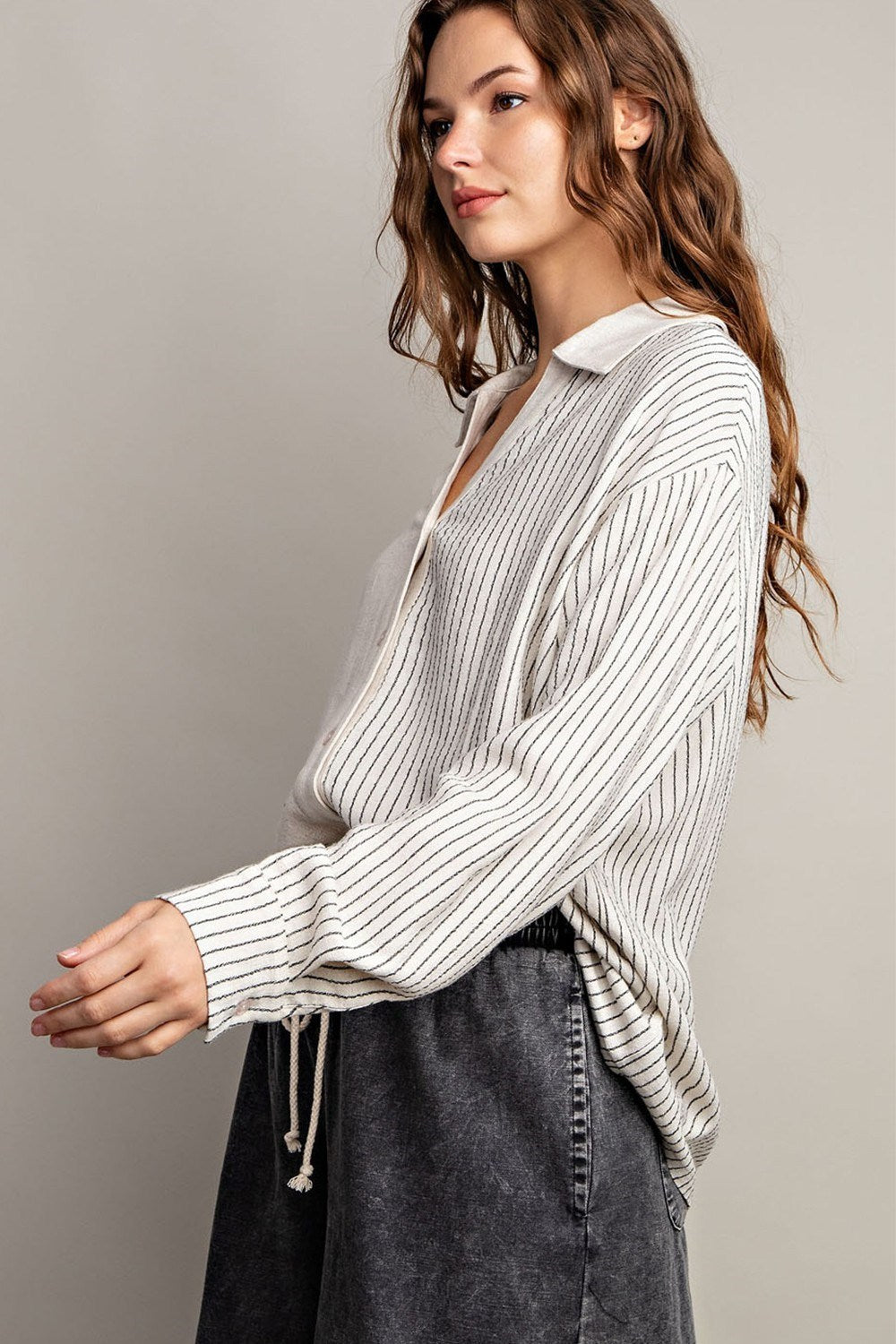 STRIPE BUTTON DOWN SHIRT