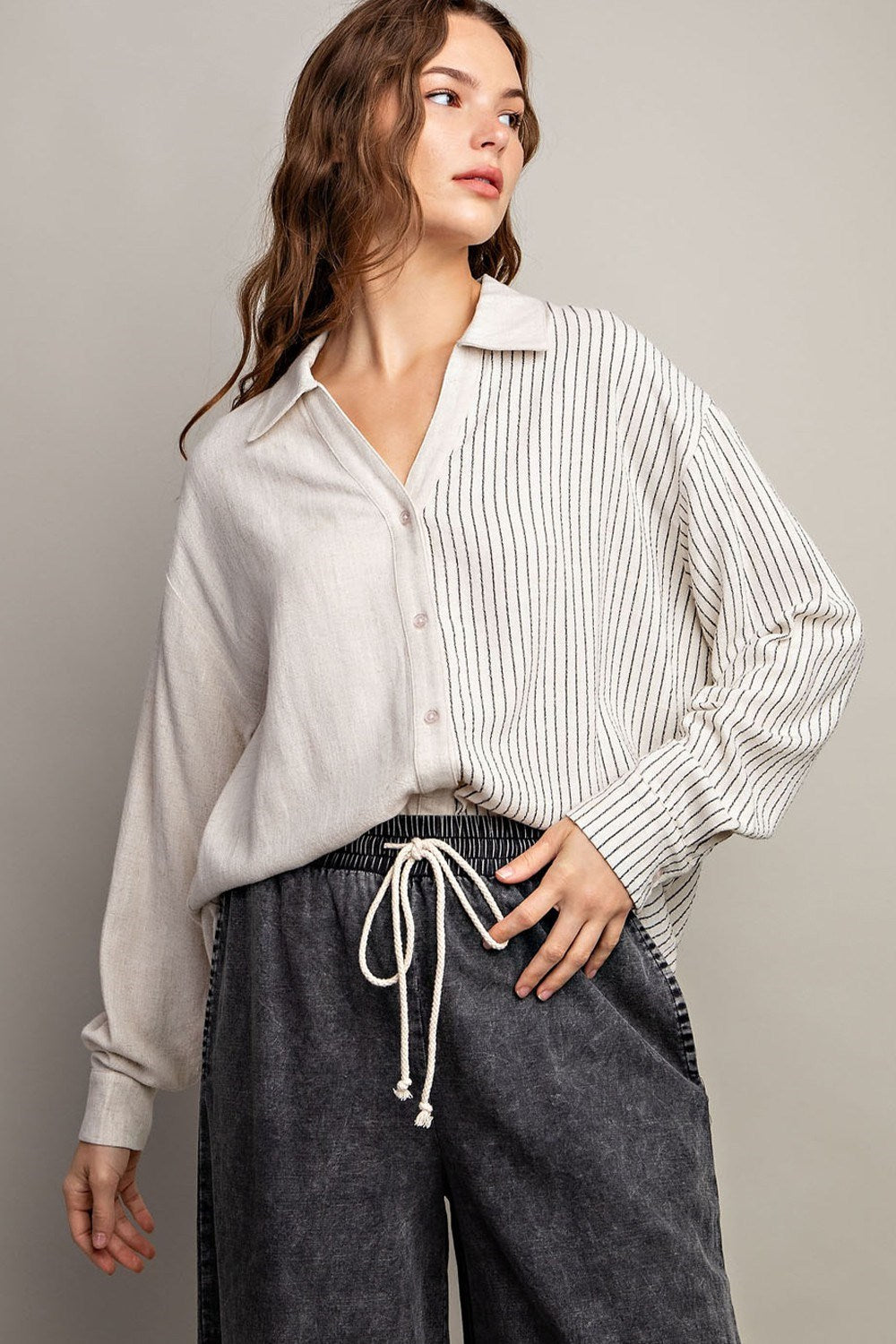 STRIPE BUTTON DOWN SHIRT