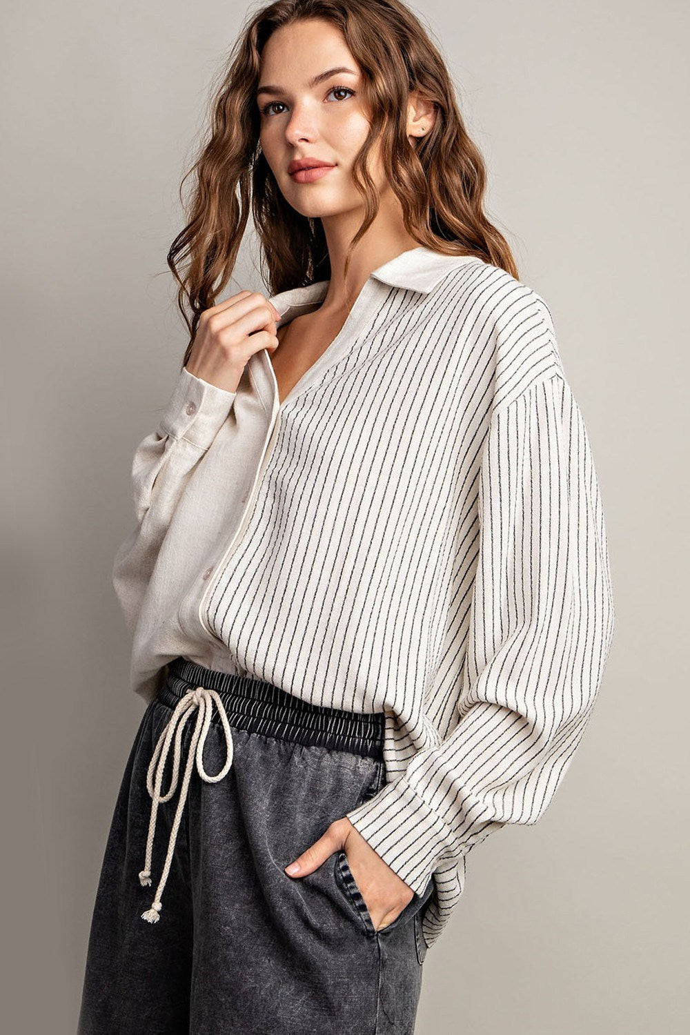 STRIPE BUTTON DOWN SHIRT