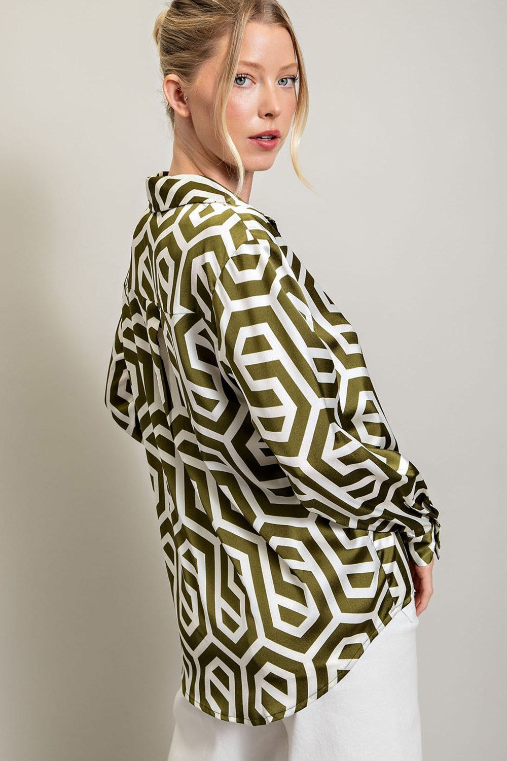 PRINTED BUTTON DOWN LONG SLEEVE TOP