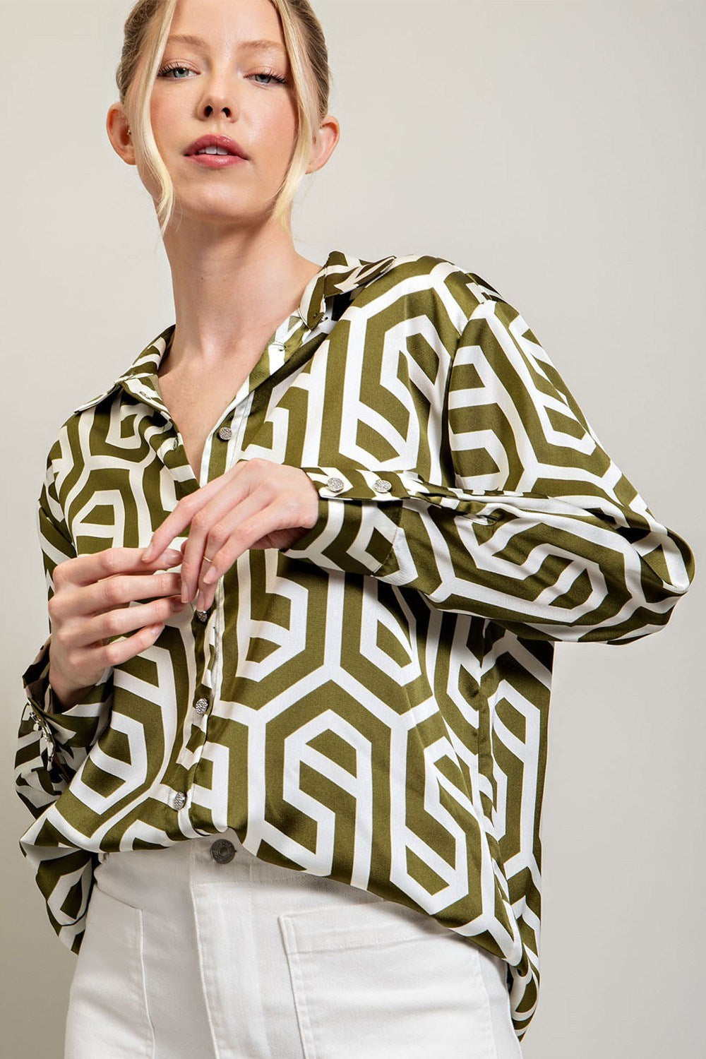 PRINTED BUTTON DOWN LONG SLEEVE TOP