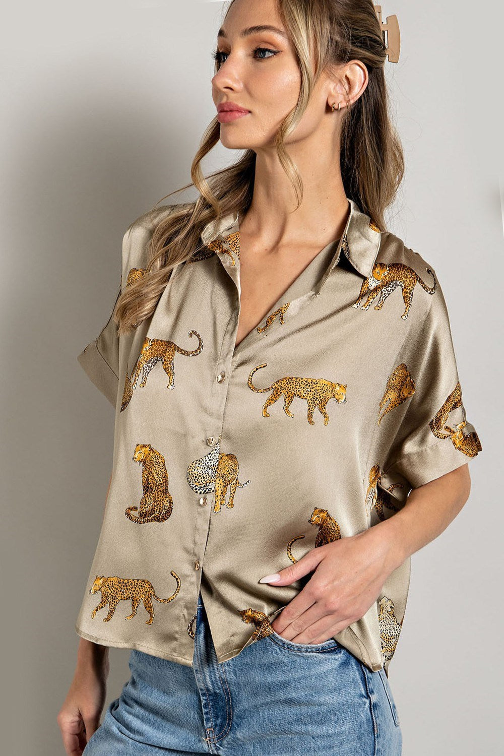 LEOPARD PRINT BUTTON DOWN TOP