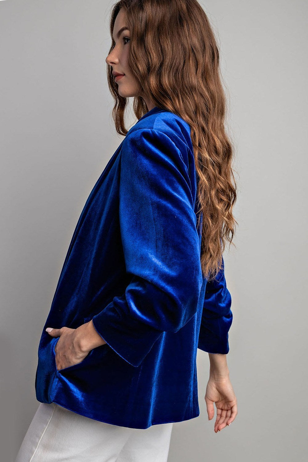 VELVET RUCHED SLEEVE JACKET