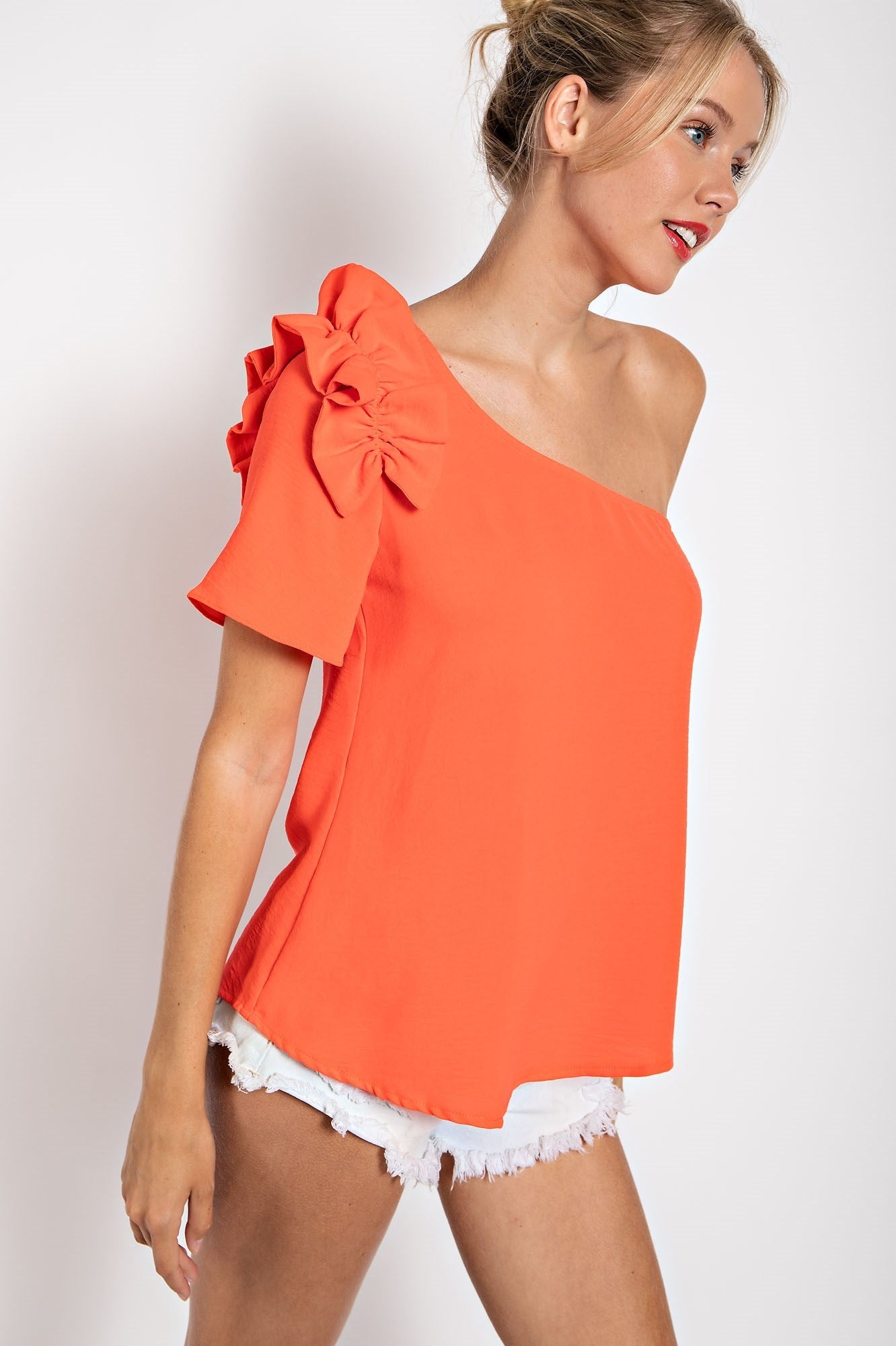 ONE SHOULDER RUFFLE TOP