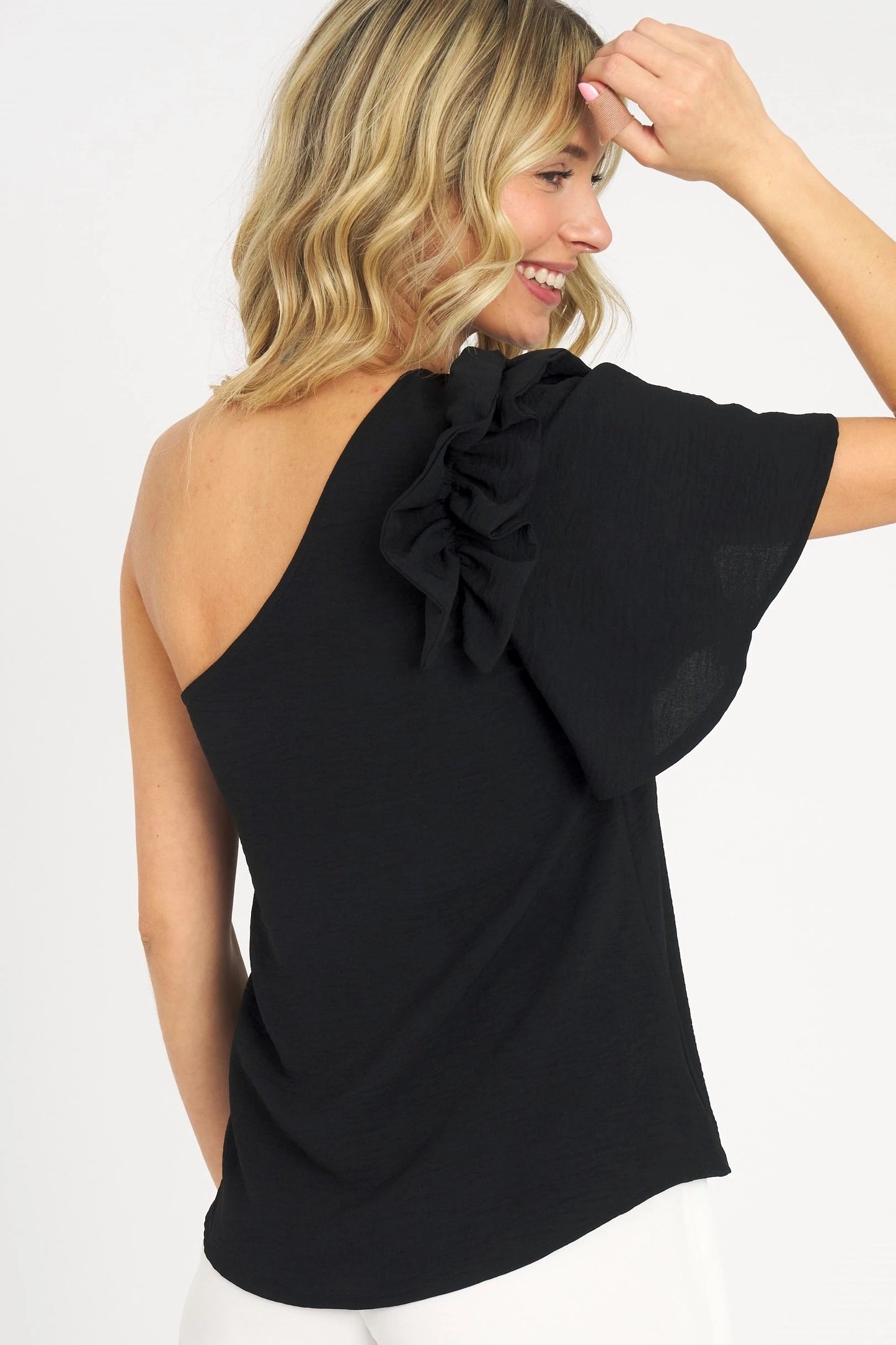 ONE SHOULDER RUFFLE TOP