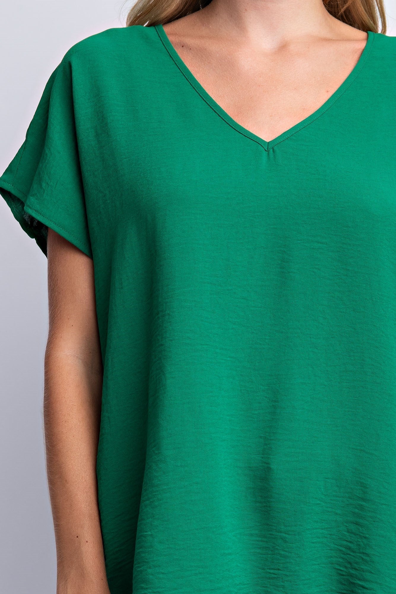 DROP SHOULDER FLOWY TOP
