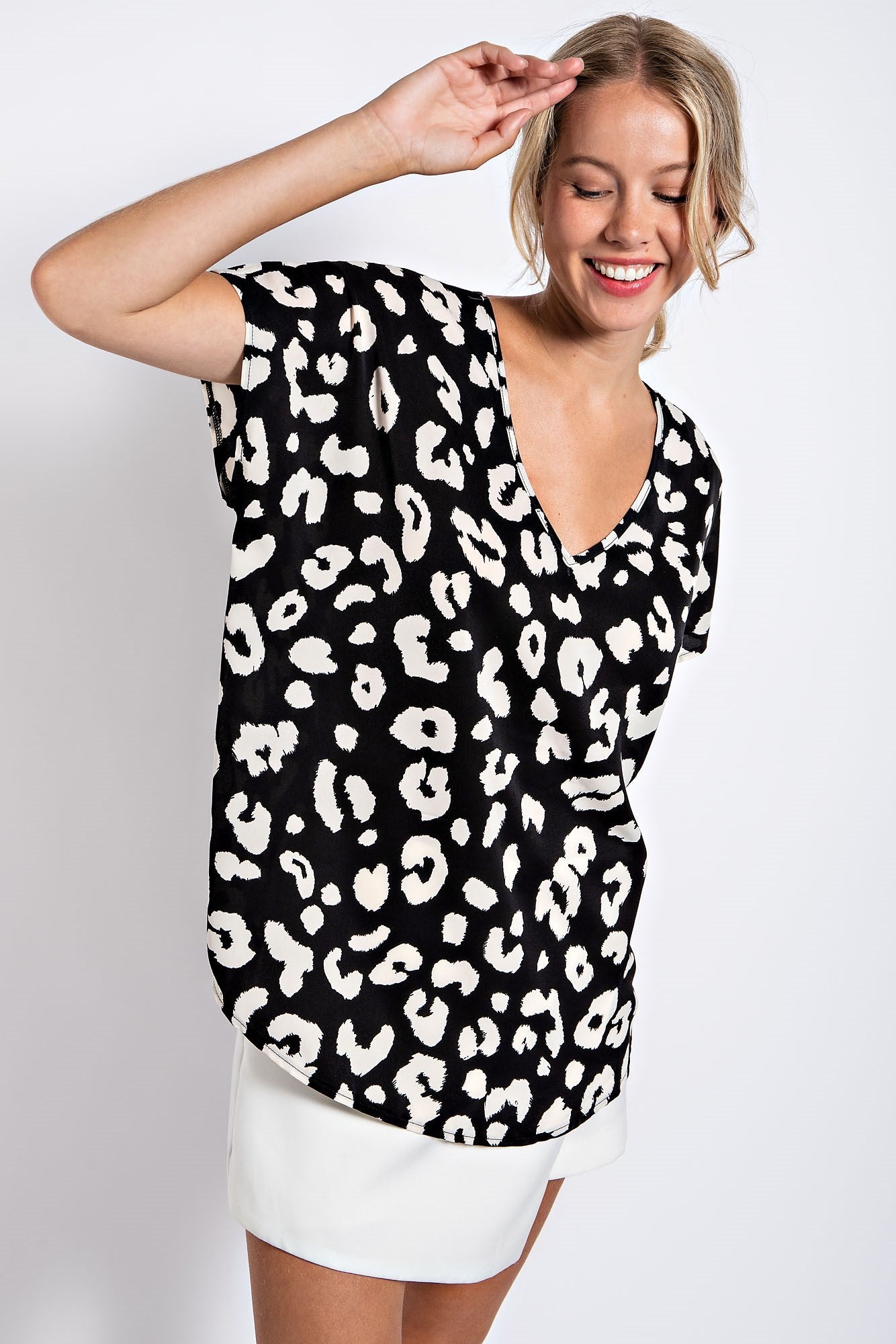 LEOPARD PRINT CAP SLEEVE TOP