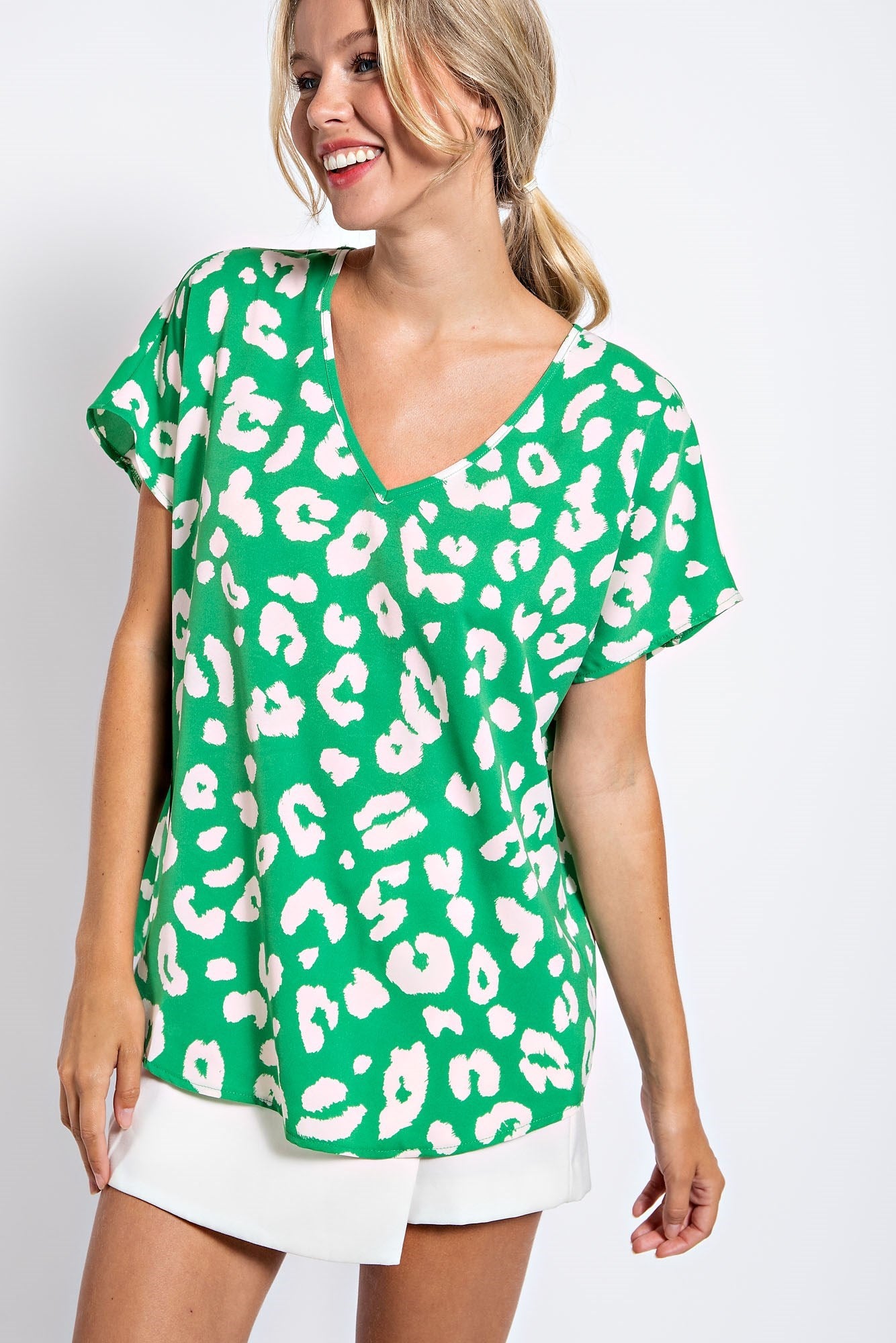 LEOPARD PRINT CAP SLEEVE TOP