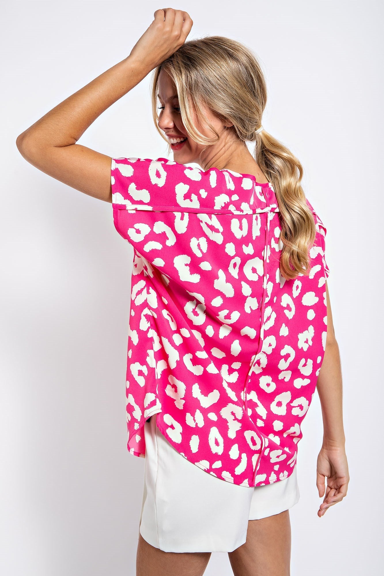 LEOPARD PRINT CAP SLEEVE TOP
