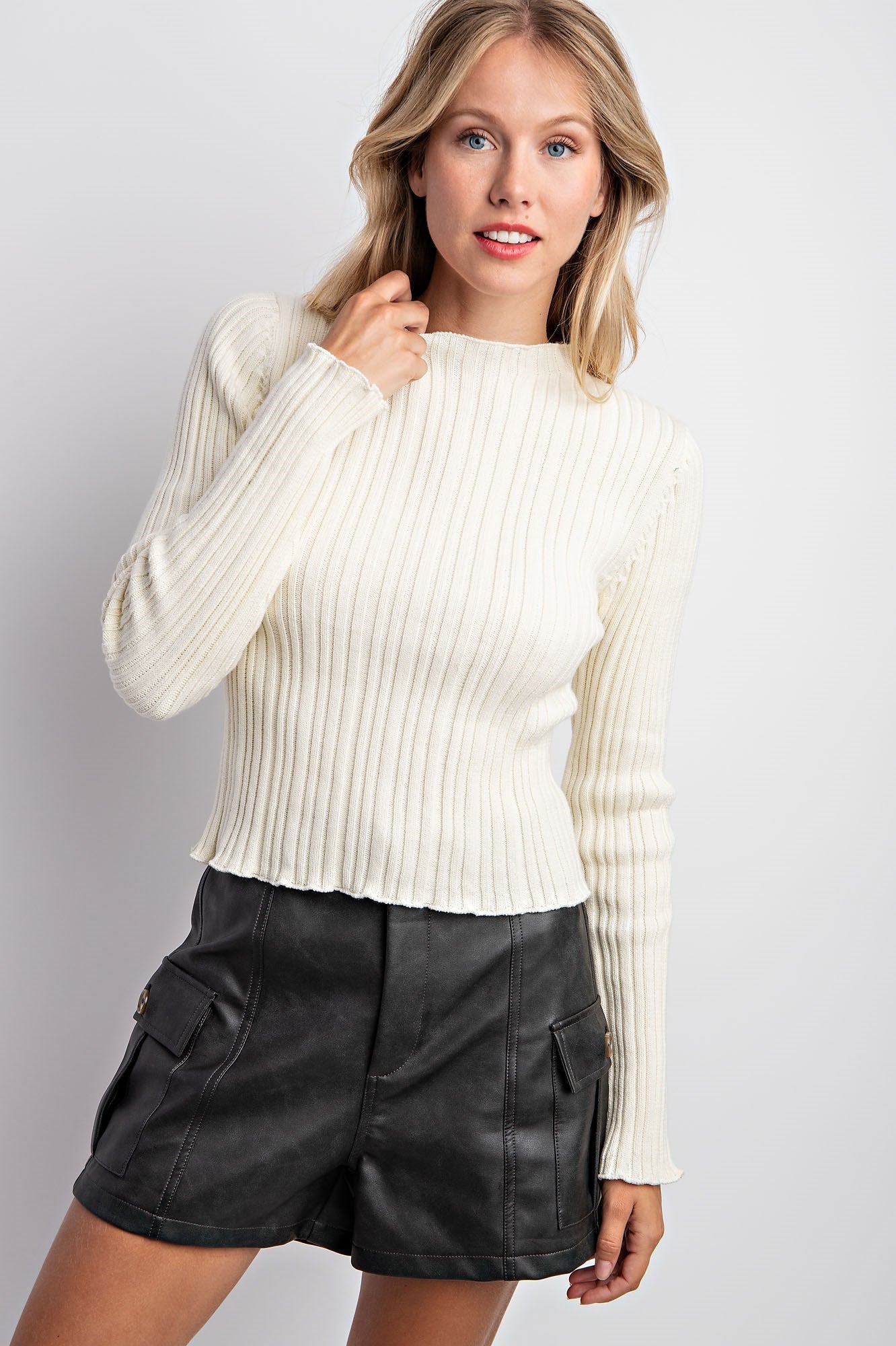LETTUCE MERROW EDGE RIBBED SWEATER TOP