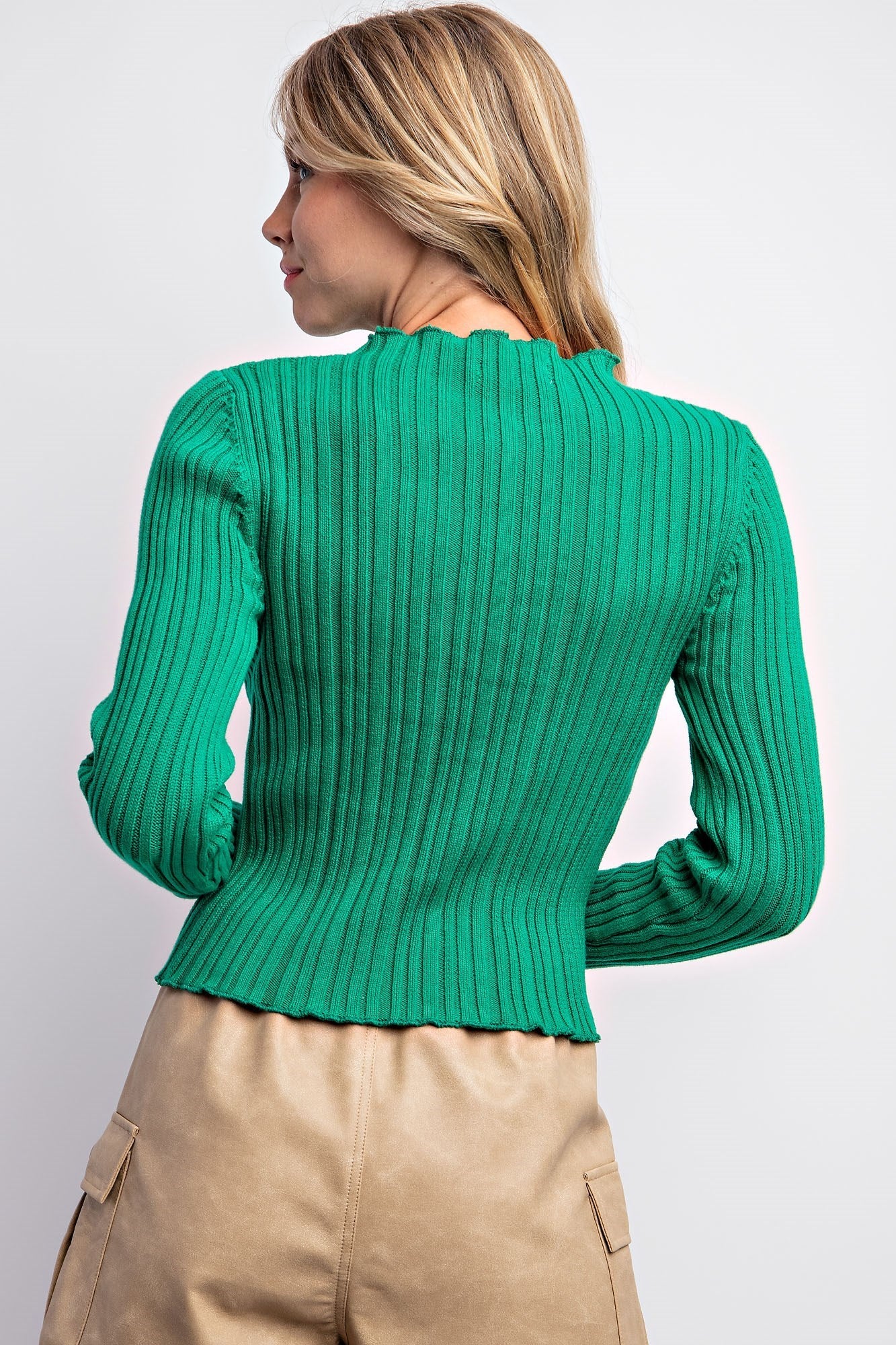 LETTUCE MERROW EDGE RIBBED SWEATER TOP