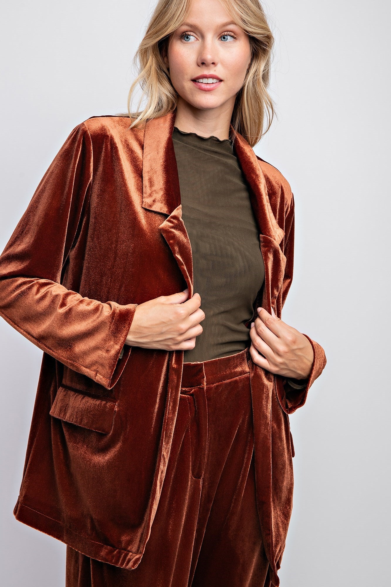 STRECTH VELVET BLAZER & PANTS