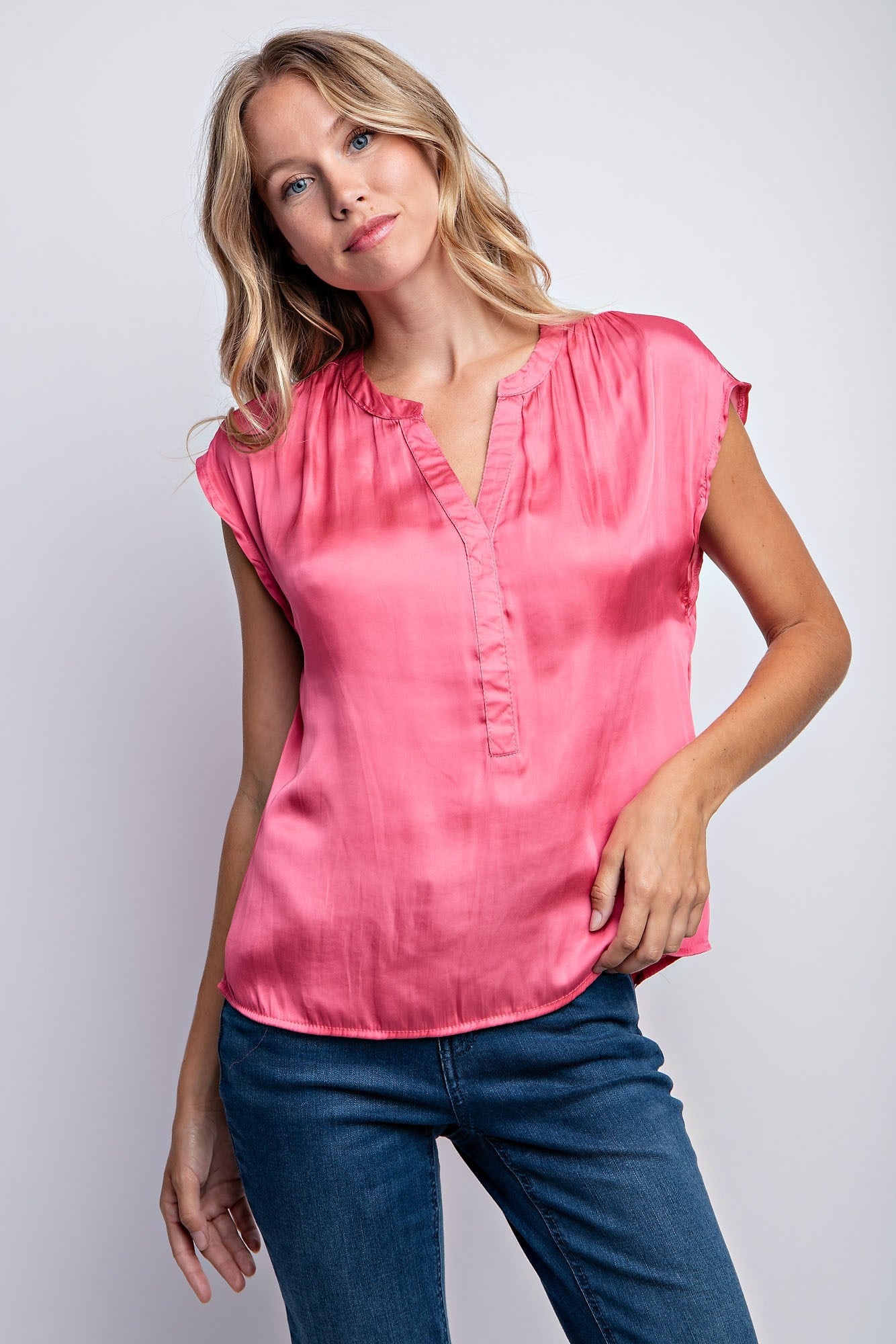 SOLID SATIN V-PLACKET TOP