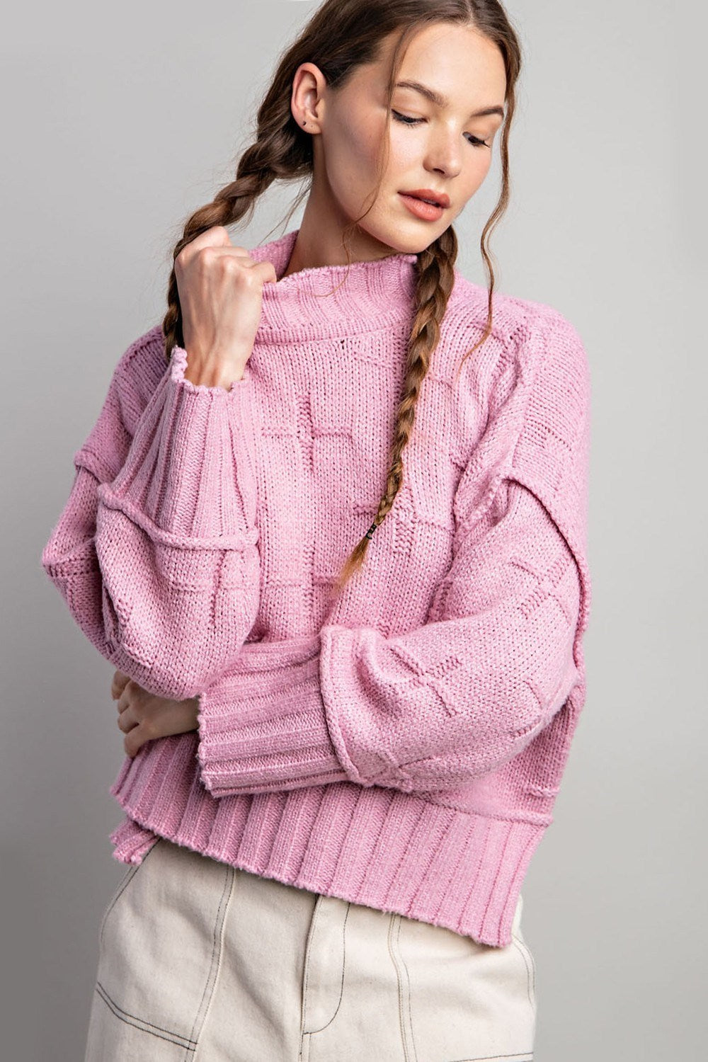 TURTLE NECK KNIT TOP