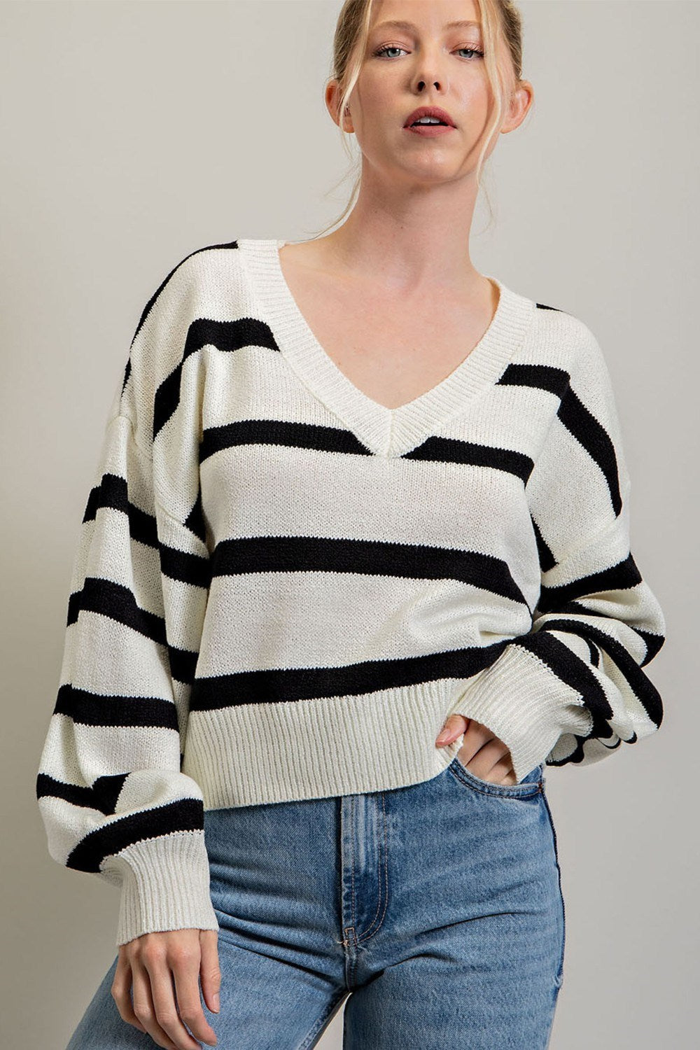 STRIPE LONG SLEEVE KNIT TOP