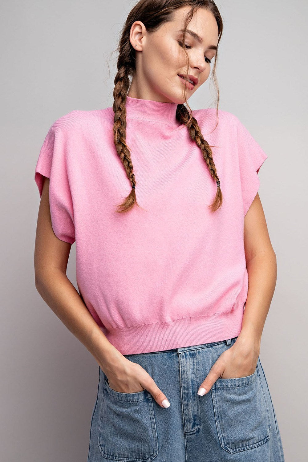 MOCK NECK SHORT SLEEVE TOP