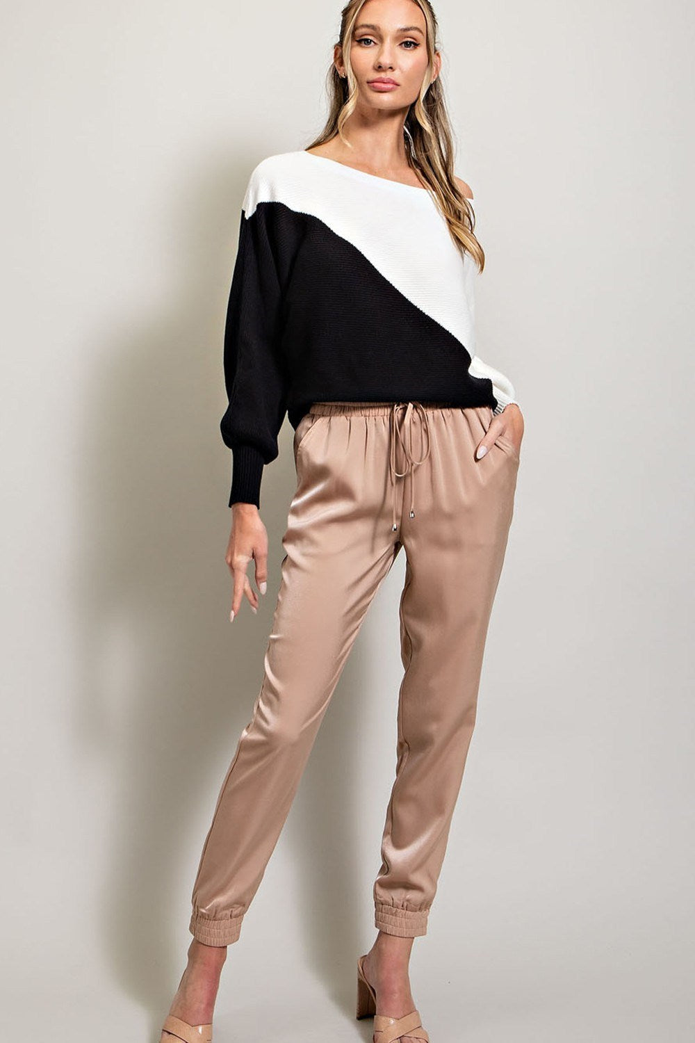 TWO TONE SWEATER TOP