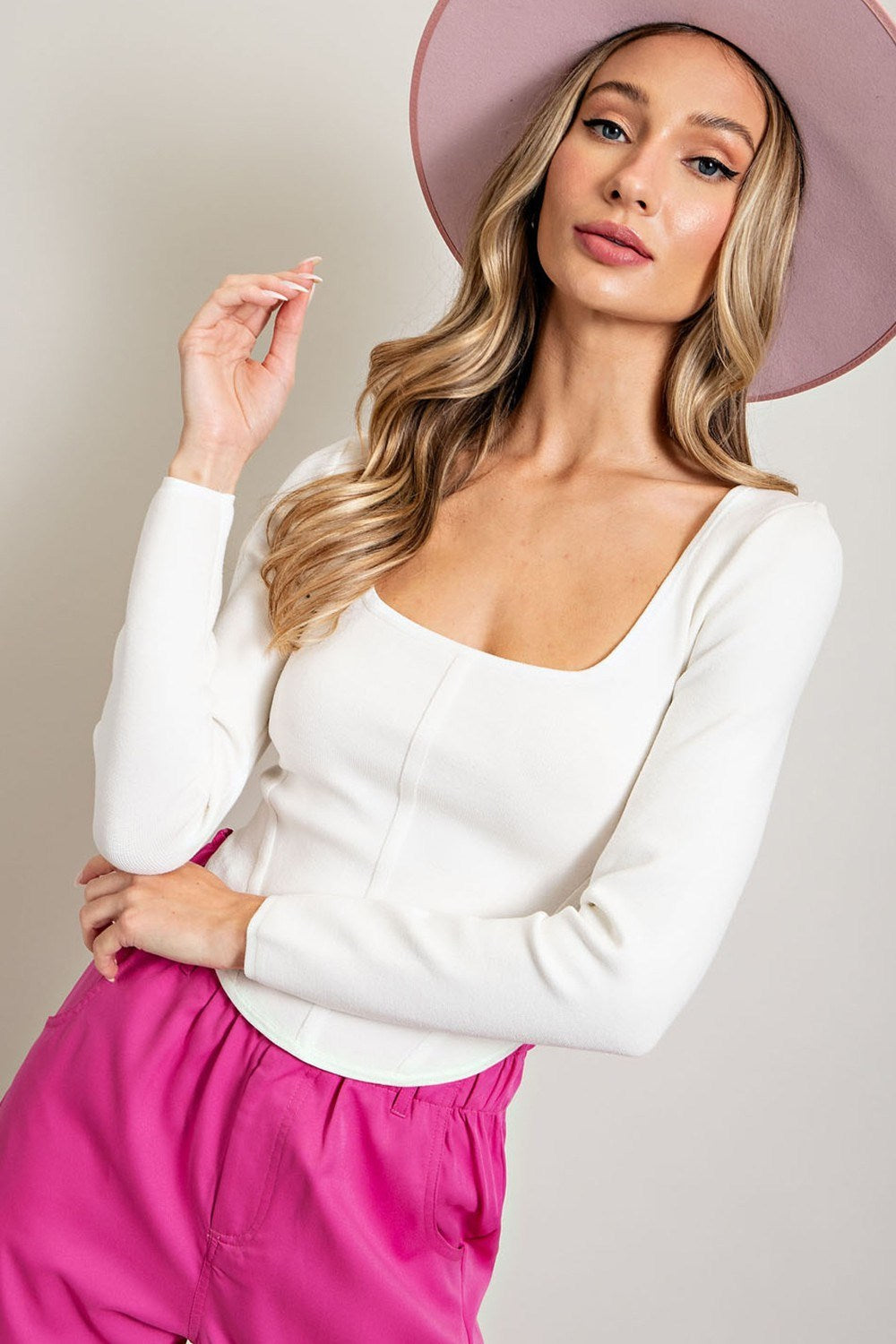 SQUARE NECK FITTED TOP