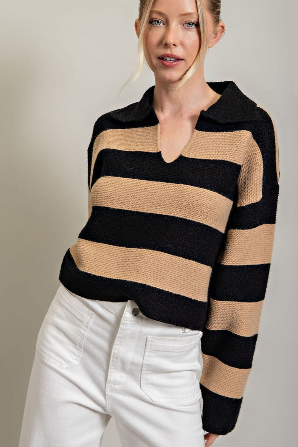 STRIPE COLLARED SWEATER TOP
