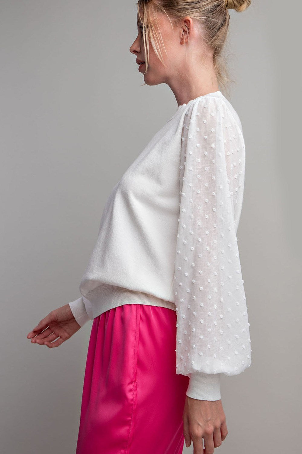 SHEER BUBBLE SLEEVE TOP