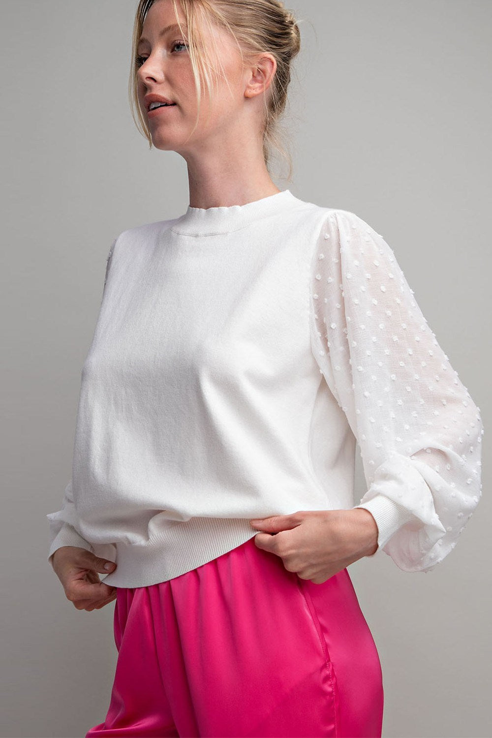 SHEER BUBBLE SLEEVE TOP