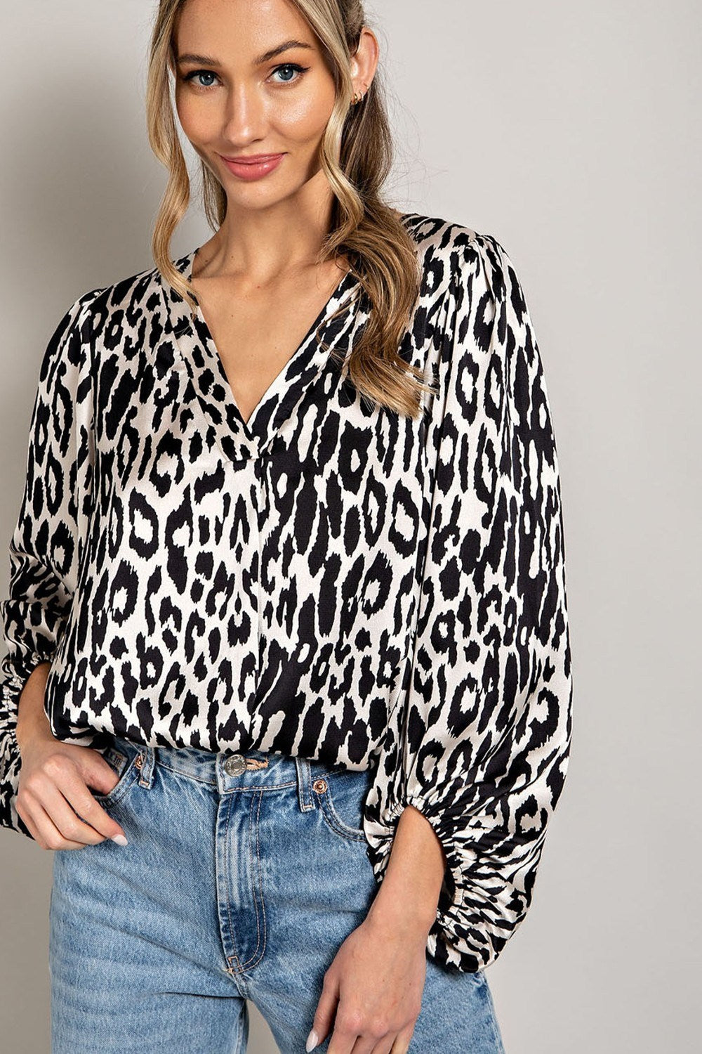LEOPARD PATTERN V NECK LONG SLEEVE TOP
