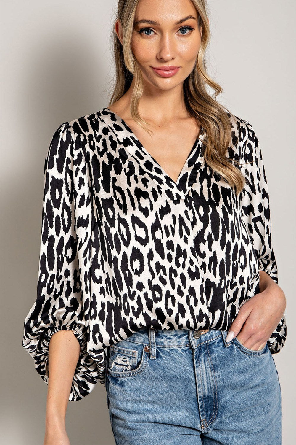 LEOPARD PATTERN V NECK LONG SLEEVE TOP