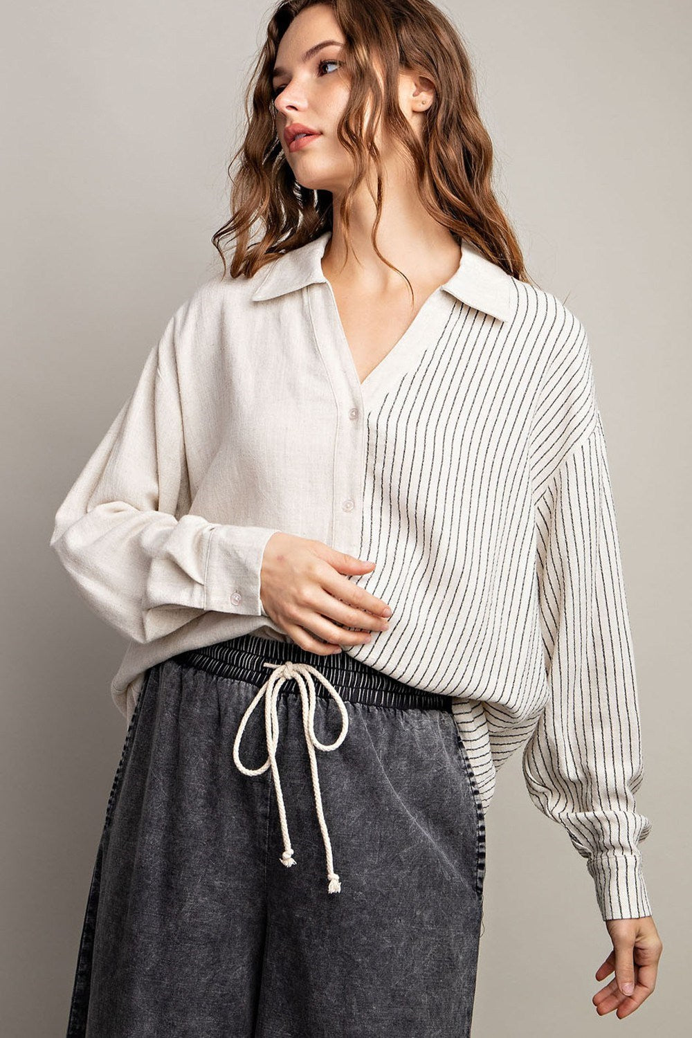 STRIPE BUTTON DOWN SHIRT