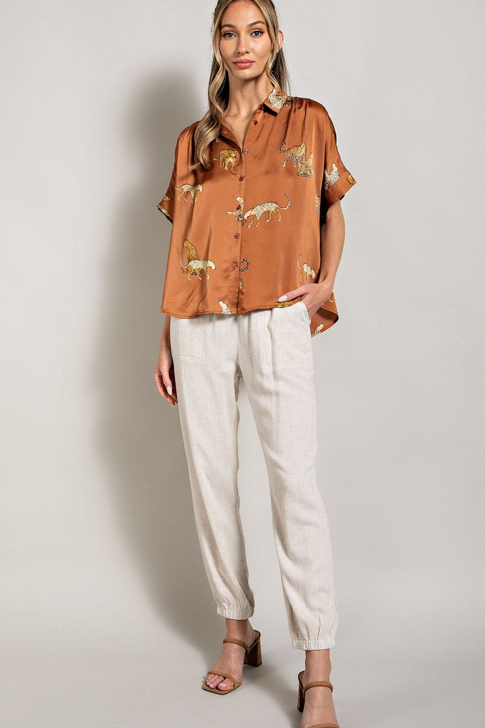 LEOPARD PRINT BUTTON DOWN TOP